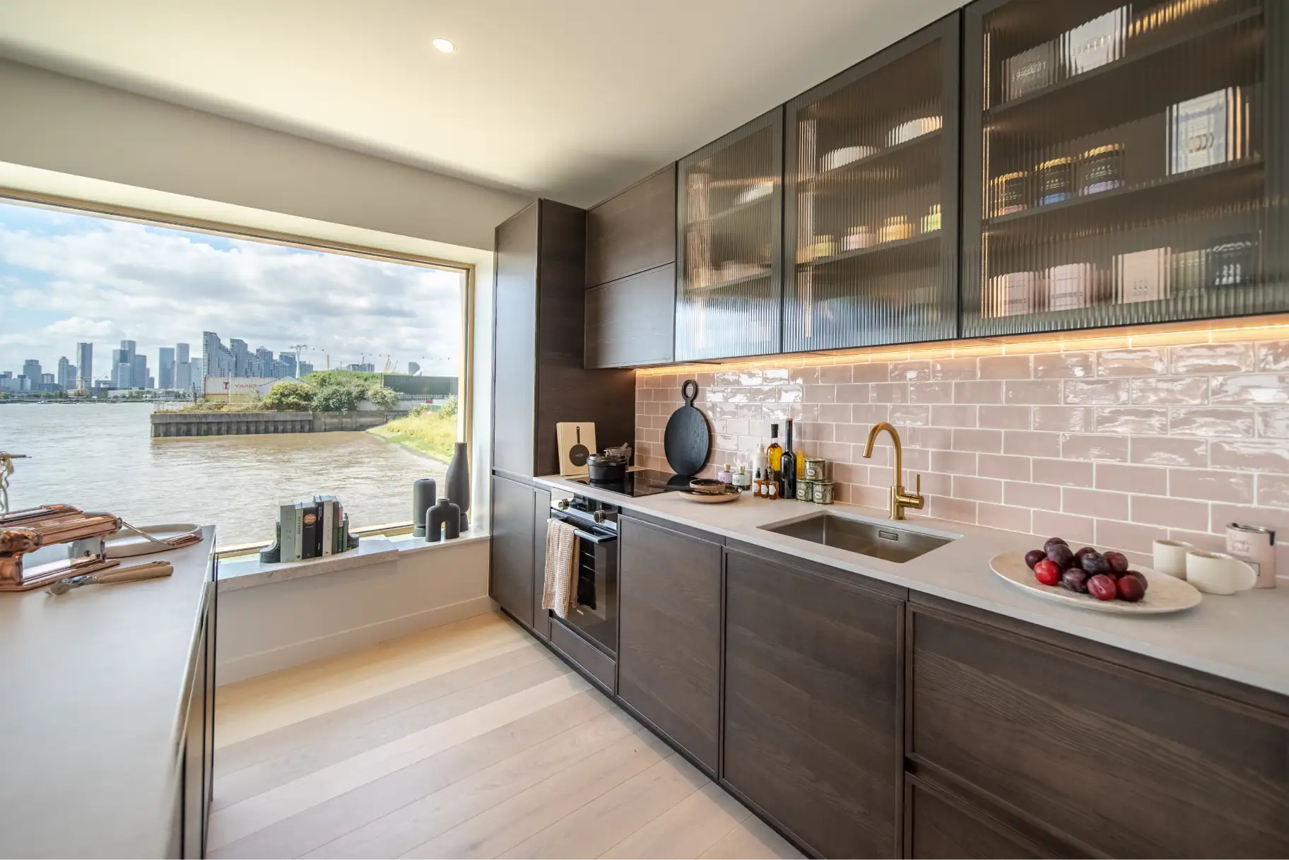 Riverscape Apartment Gallery Image 4